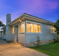 The Entrance North Lakeside Cottage - Suburb Australia