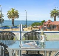 The Frontage Resort-Style Apartment - Suburb Australia