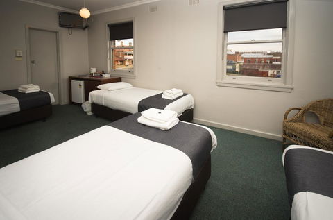 The George Hotel - Suburb Australia 1