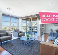 The Grand Oasis - Pool - Wifi - Mins from beach - Suburb Australia