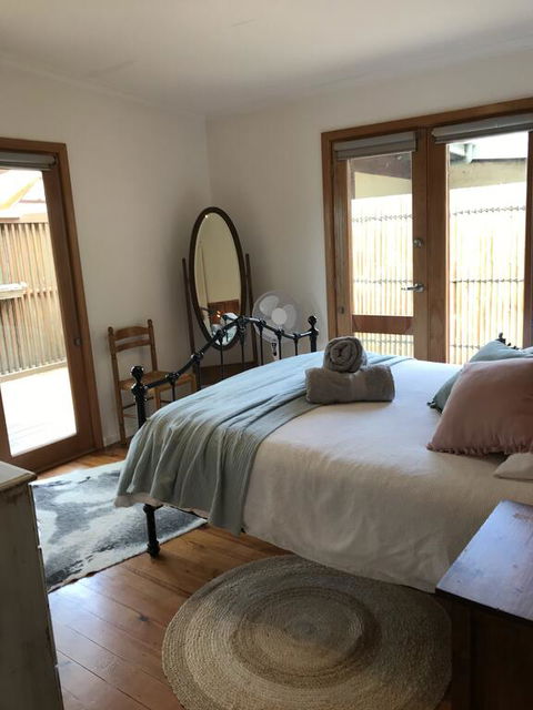 The Green Room Wattle Glen - Suburb Australia 2