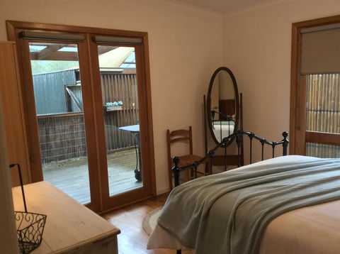 The Green Room Wattle Glen - Suburb Australia 3