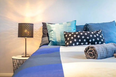 The Heart Of Northbridge With Complimentary Parking, Wifi & Netflix - Suburb Australia 1
