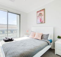 The Heart of Northbridge with Complimentary Parking Wifi  Netflix - Suburb Australia