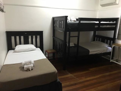 The Irish Village - Suburb Australia 1