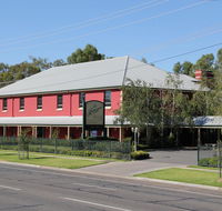 The Lawson Riverside Suites - Suburb Australia