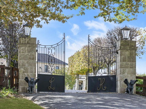 The Lodge @ Linden Hall - Suburb Australia 2