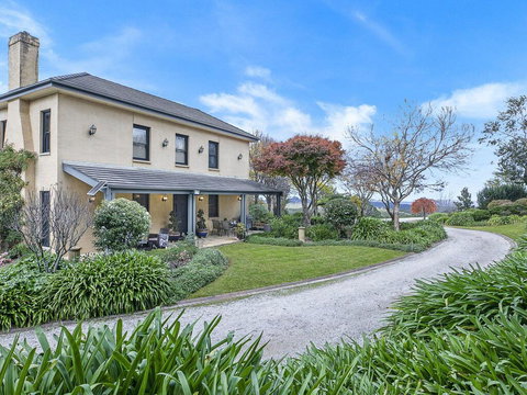 The Lodge @ Linden Hall - Suburb Australia 1