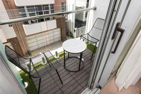 The Nest - Boho Bedroom Near The City With Roof Terrace - Suburb Australia 3