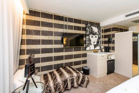 The Nest - Hollywood Style Space With Roof Terrace - Suburb Australia 1