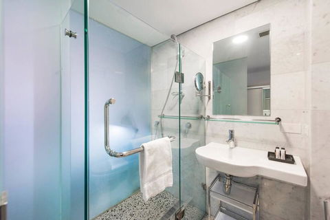The Nest - New York Style Space In Northbridge + Roof Terrace - Suburb Australia 3