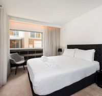 The Nest - Smart Suite on Newcastle St with Rooftop Views - Suburb Australia