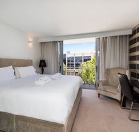 The Nest - Trendy Studio Near City Centre with Roof Terrace - Suburb Australia
