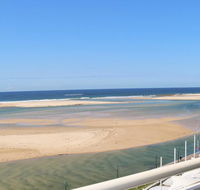 The Oaks Waterfront Resort Unit 502 - Suburb Australia