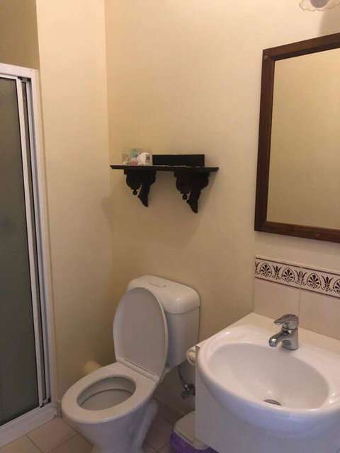 The Oast Inn Formaly Rosies Inn - Suburb Australia 3