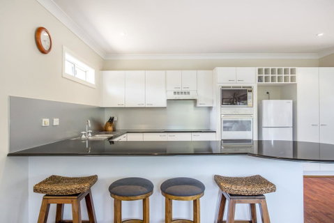 The Sands - 4/46 Jones Avenue Mollymook - Suburb Australia 1