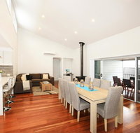The Sands - Pet Friendly - 3 Min Walk to Beach - Suburb Australia