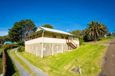 The Seamist Cottage - Suburb Australia 1