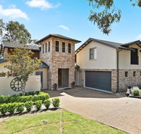 The Vintage Manor - Suburb Australia