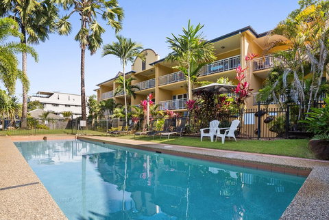 The York Beachfront Holiday Apartments - Suburb Australia 0