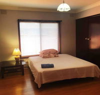 Thomastown antique house room 1 - Suburb Australia