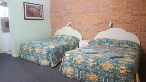 Tiaro Motor Inn - Suburb Australia 0