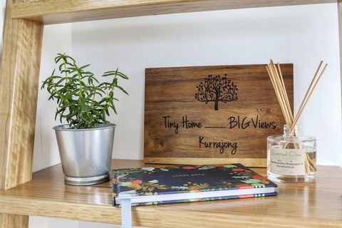 TINY HOME......BIG Views - Suburb Australia 0