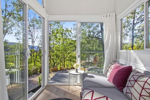 Tiny St Albans - Suburb Australia 3