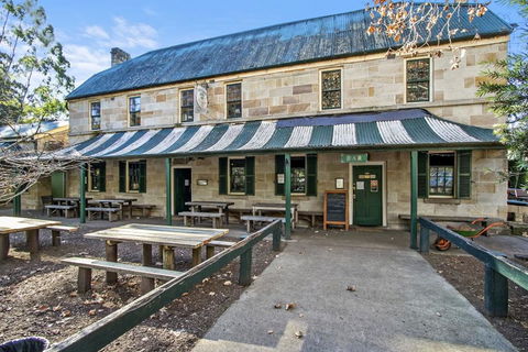 Tiny St Albans - Suburb Australia 1