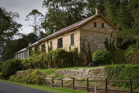 Tizzana Winery Bed And Breakfast - Suburb Australia 1