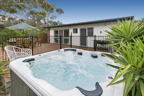 To The Beach - Suburb Australia 3