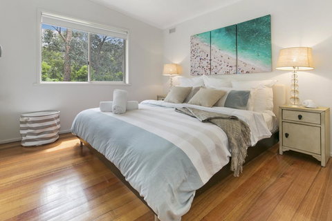 To The Beach - Suburb Australia 2