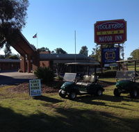 Tooleybuc Club Motor Inn - Suburb Australia