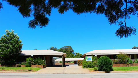 Tooleybuc Motel - Suburb Australia 1