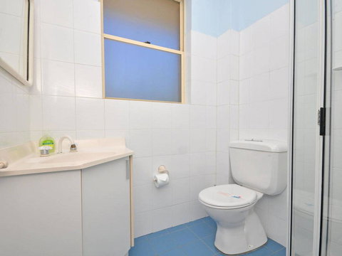 Toowoon Beach View 3br Villa 4 Just Steps To Beach With Views - Suburb Australia 2