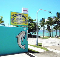 Townsville Seaside Apartments - Suburb Australia