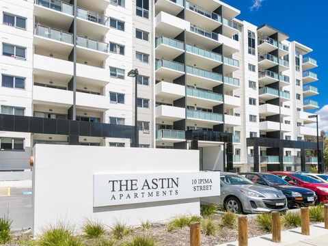 Tranquil, Relaxing Forrest Style Apartment - Braddon CBD - Suburb Australia 2