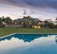 TRANQUILO BEACH HOUSE - Suburb Australia