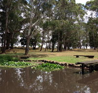 Trentham East Country Retreat - Suburb Australia