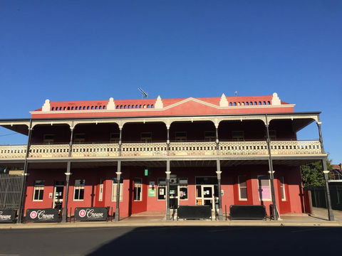 Tumut Star Hotel - Suburb Australia 0