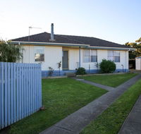 tuna sleepover - Suburb Australia