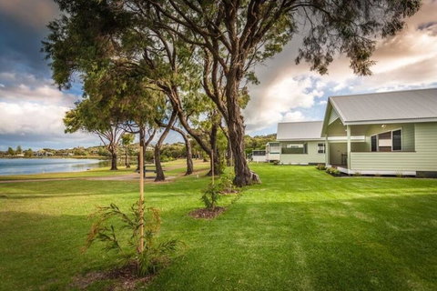 Turner Caravan Park - Suburb Australia 3