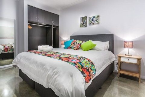 Turner Caravan Park - Suburb Australia 0