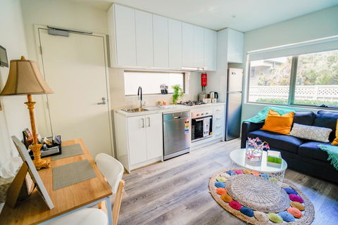 U1 Brunswick Living Brand New Apartment Close To Airport And CBD - Suburb Australia 0