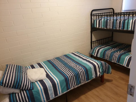 Unit 2 Breakaway Lodge - Suburb Australia 2