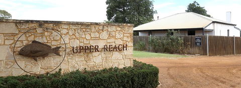 Upper Reach Spa Cottage - Suburb Australia 1