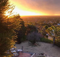 Vermillion Skies Holiday Accommodation - Suburb Australia
