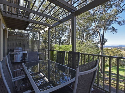 Villa 2br 540 Greenview Resort Condo Located Within Cypress Lakes Resort Nothing Is More Central - Suburb Australia 1