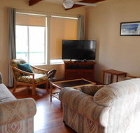 Villa Davoll at Hat Head Pet Friendly - Suburb Australia
