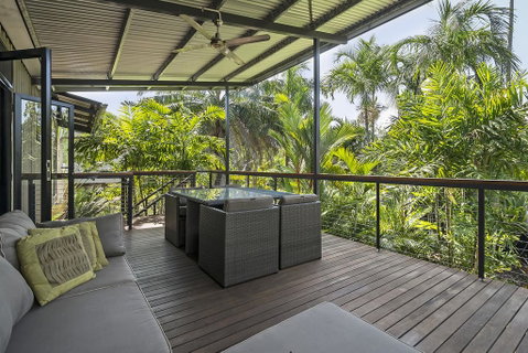 Villa Frangipani - Suburb Australia 0